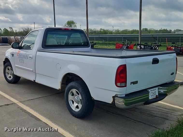 image for item EO7242 2000 Ford F-150 pickup truck