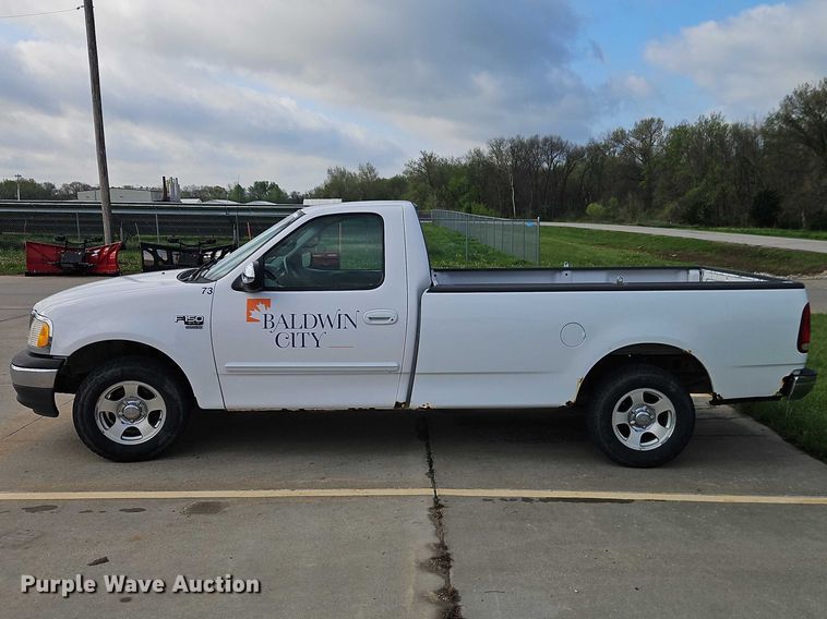 image for item EO7242 2000 Ford F-150 pickup truck