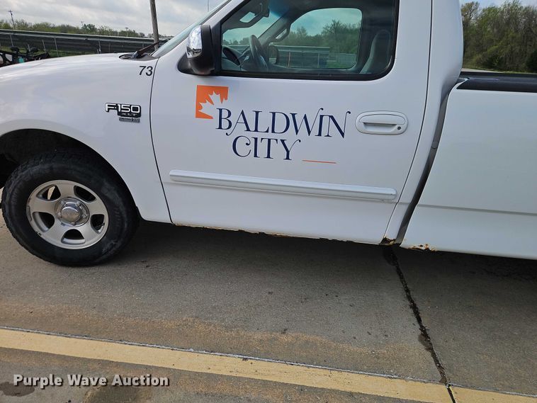 image for item EO7242 2000 Ford F-150 pickup truck