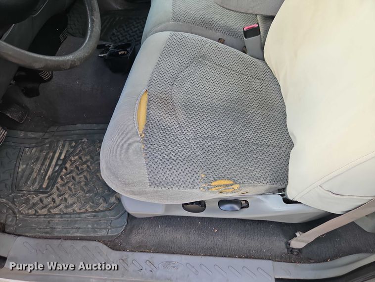 image for item EO7242 2000 Ford F-150 pickup truck