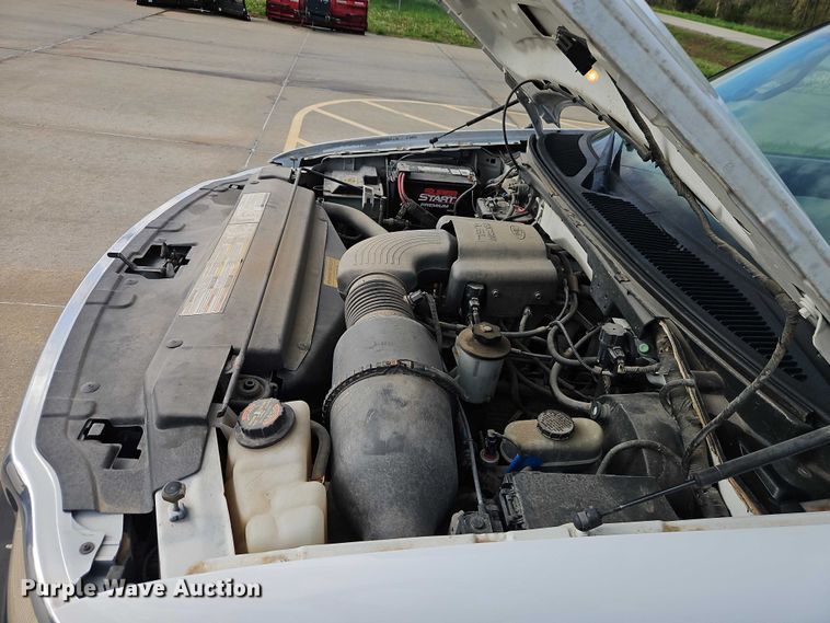 image for item EO7242 2000 Ford F-150 pickup truck