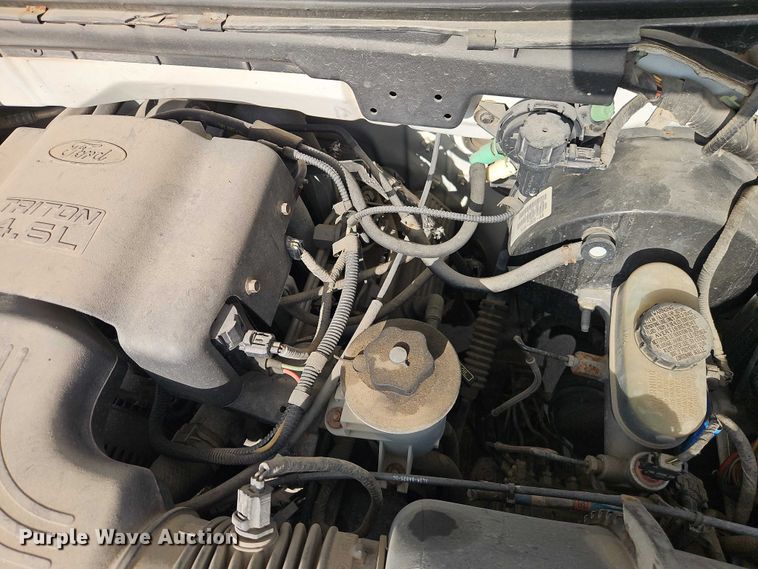 image for item EO7242 2000 Ford F-150 pickup truck