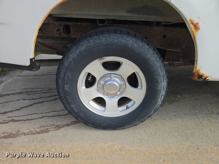 image for item EO7242 2000 Ford F-150 pickup truck