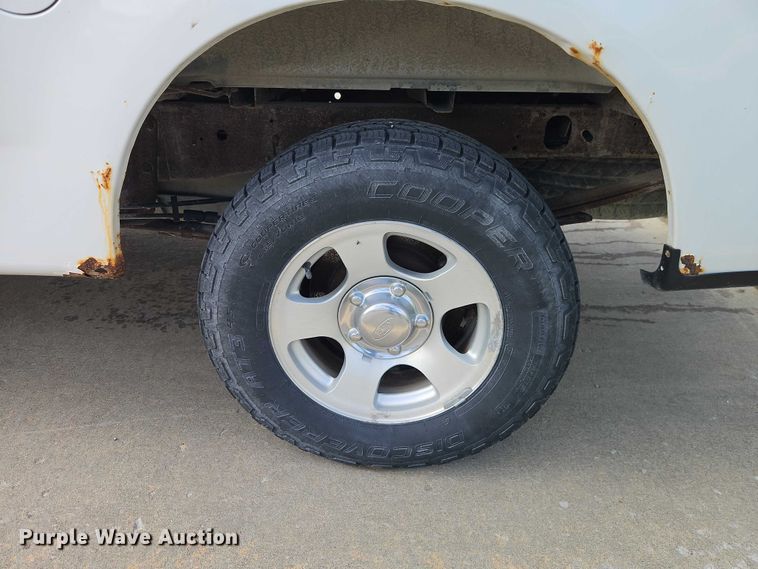 image for item EO7242 2000 Ford F-150 pickup truck