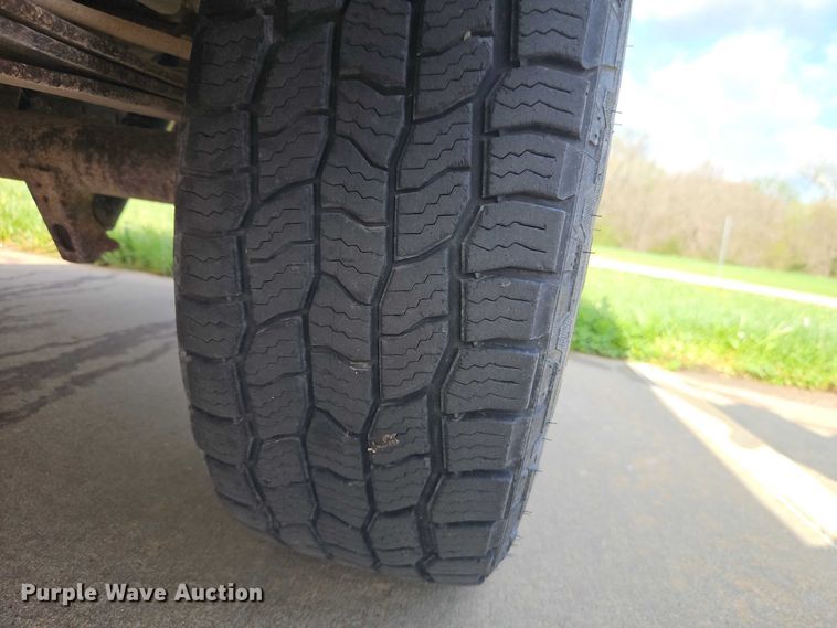 image for item EO7242 2000 Ford F-150 pickup truck