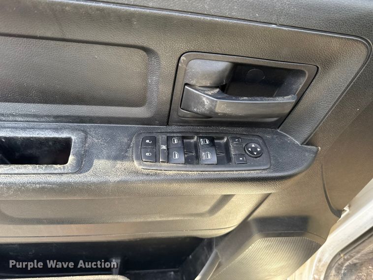 image for item ES5504 2018 RAM 1500 Crew Cab pickup truck