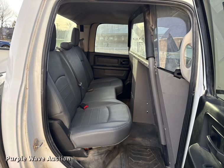 image for item ES5504 2018 RAM 1500 Crew Cab pickup truck
