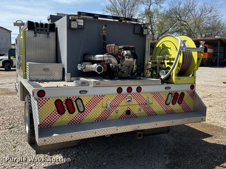 image for item ET1836 2009 Ford F550 brush fire truck