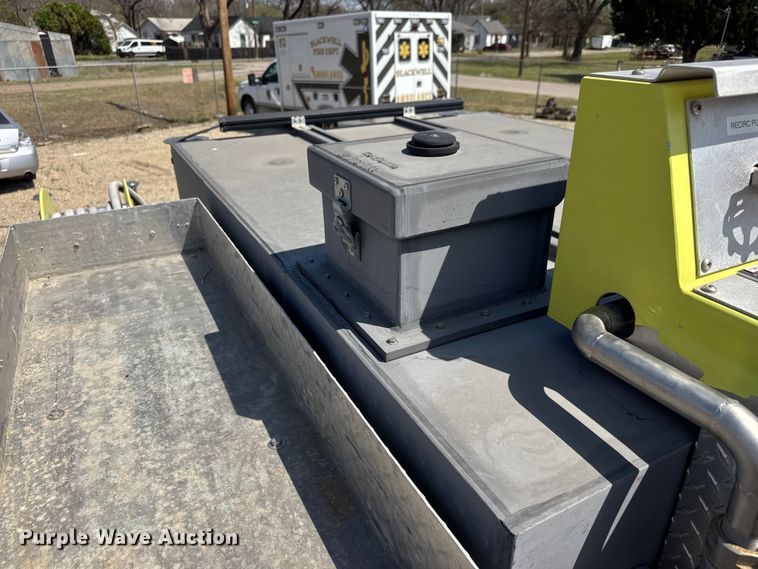 image for item ET1836 2009 Ford F550 brush fire truck