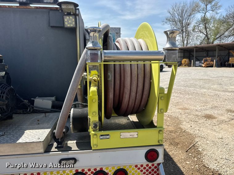 image for item ET1836 2009 Ford F550 brush fire truck