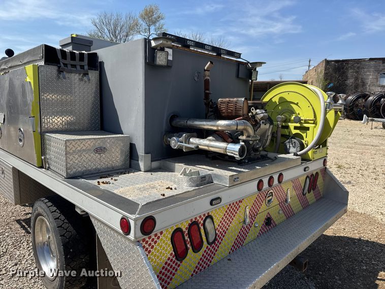 image for item ET1836 2009 Ford F550 brush fire truck