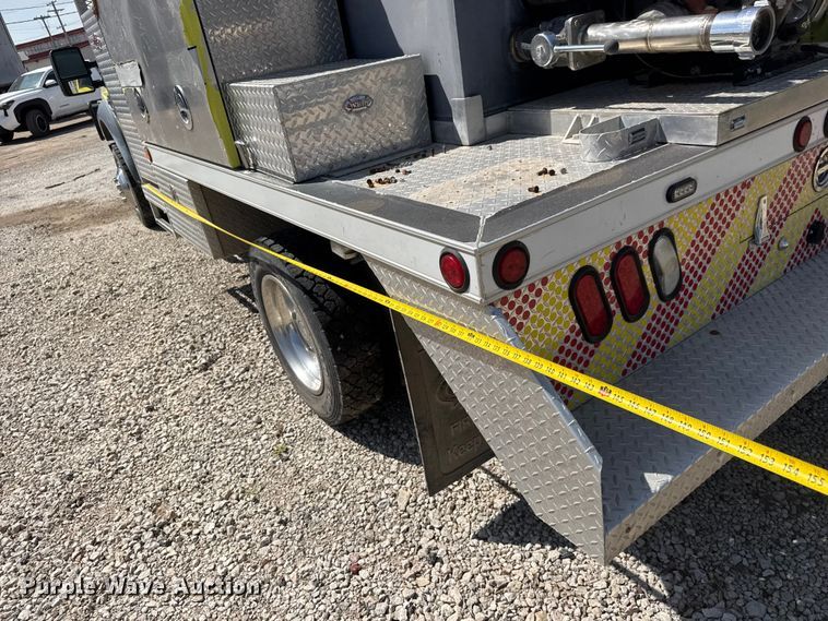 image for item ET1836 2009 Ford F550 brush fire truck