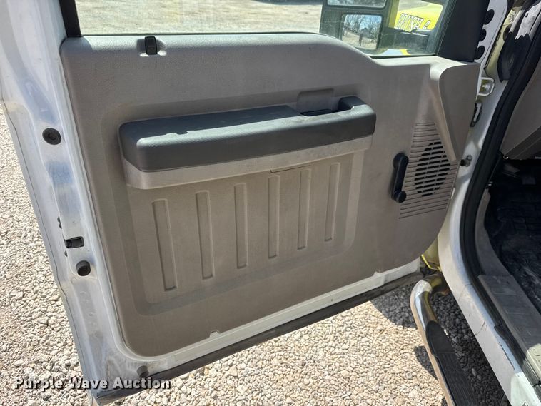 image for item ET1836 2009 Ford F550 brush fire truck