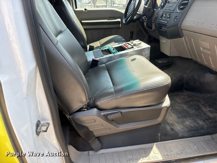 image for item ET1836 2009 Ford F550 brush fire truck