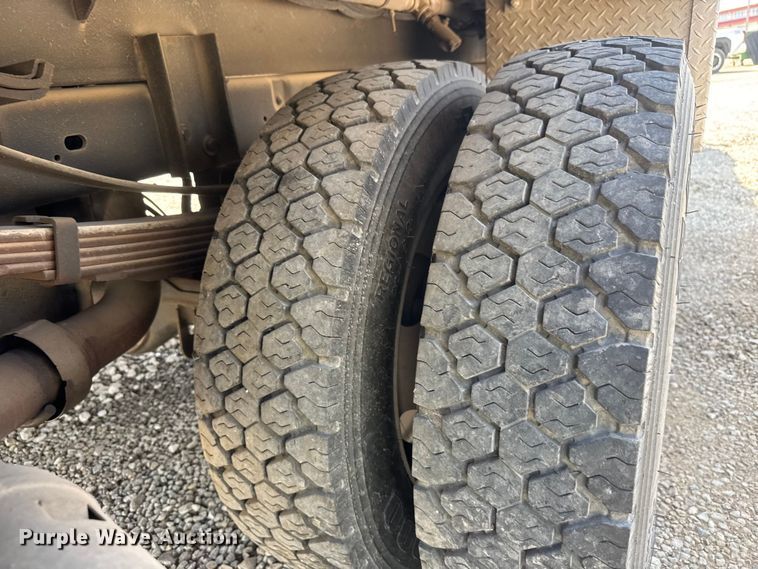 image for item ET1836 2009 Ford F550 brush fire truck