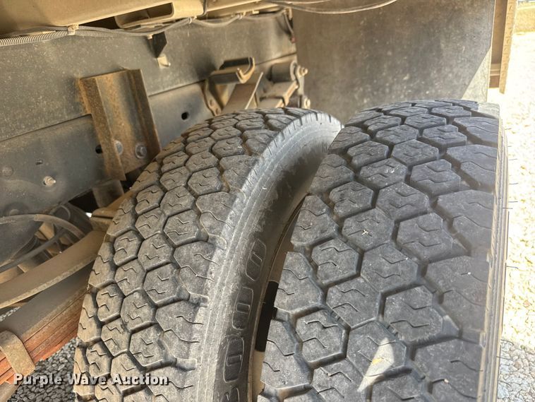 image for item ET1836 2009 Ford F550 brush fire truck