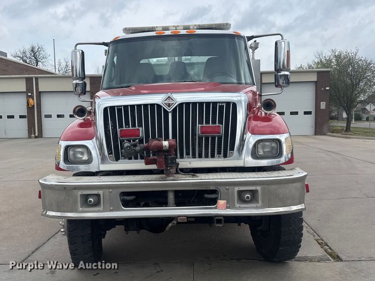 image for item ET1883 2007 International 7400 pumper fire truck