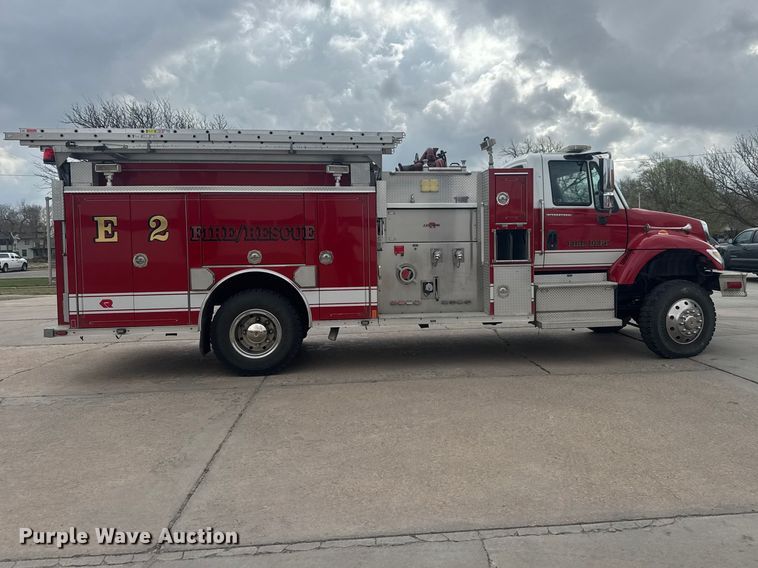 image for item ET1883 2007 International 7400 pumper fire truck