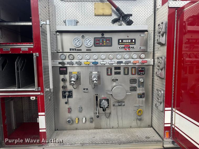 image for item ET1883 2007 International 7400 pumper fire truck