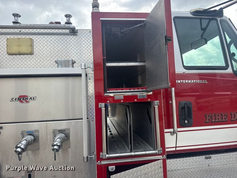 image for item ET1883 2007 International 7400 pumper fire truck