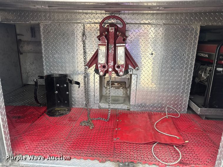 image for item ET1883 2007 International 7400 pumper fire truck