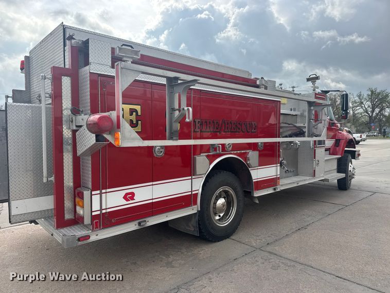 image for item ET1883 2007 International 7400 pumper fire truck