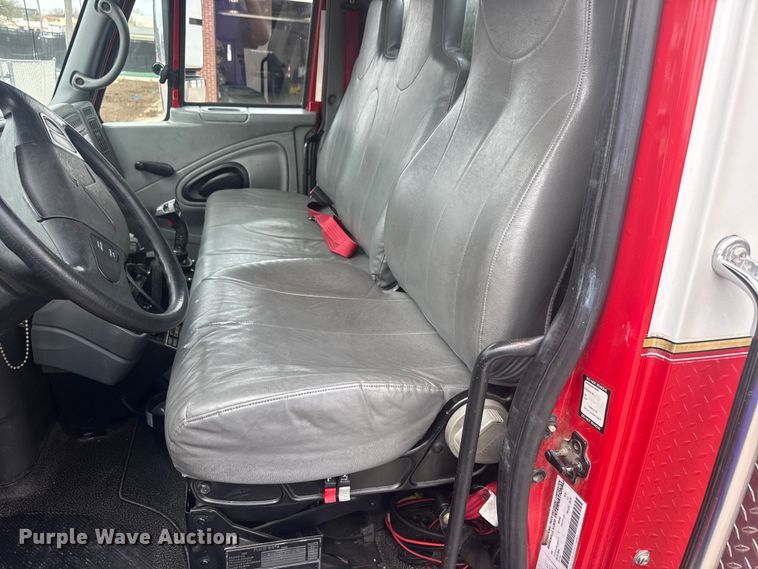 image for item ET1883 2007 International 7400 pumper fire truck