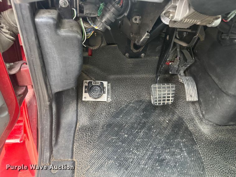 image for item ET1883 2007 International 7400 pumper fire truck