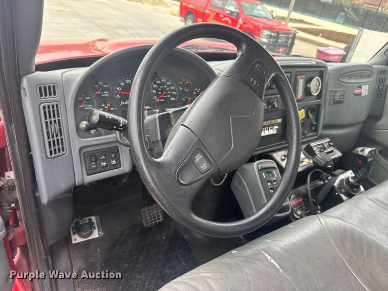 image for item ET1883 2007 International 7400 pumper fire truck