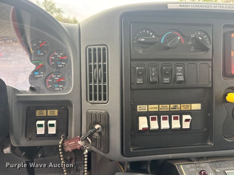 image for item ET1883 2007 International 7400 pumper fire truck