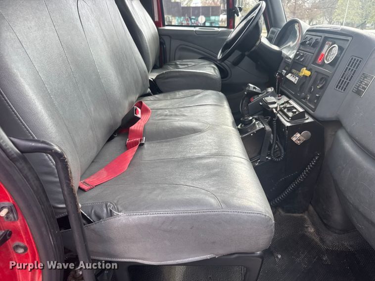 image for item ET1883 2007 International 7400 pumper fire truck