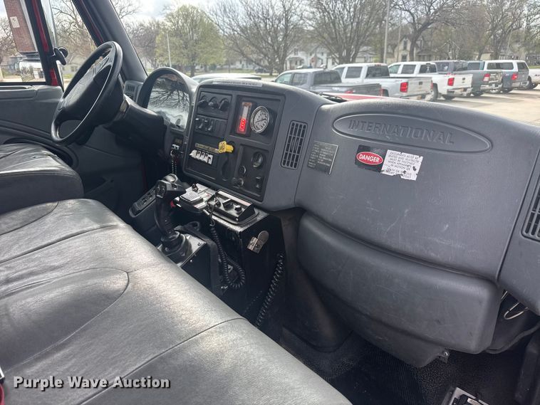 image for item ET1883 2007 International 7400 pumper fire truck