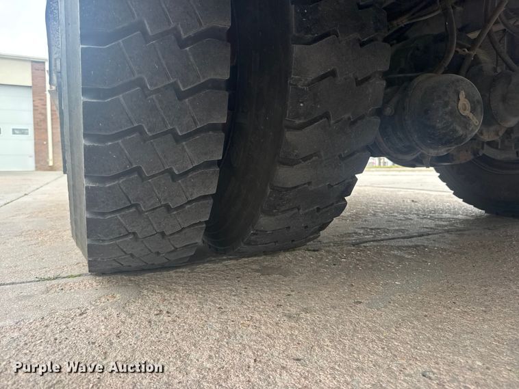 image for item ET1883 2007 International 7400 pumper fire truck