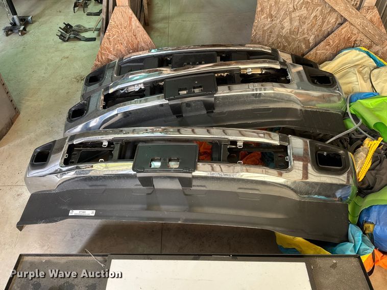 image for item ET1885 (3) Ford bumpers