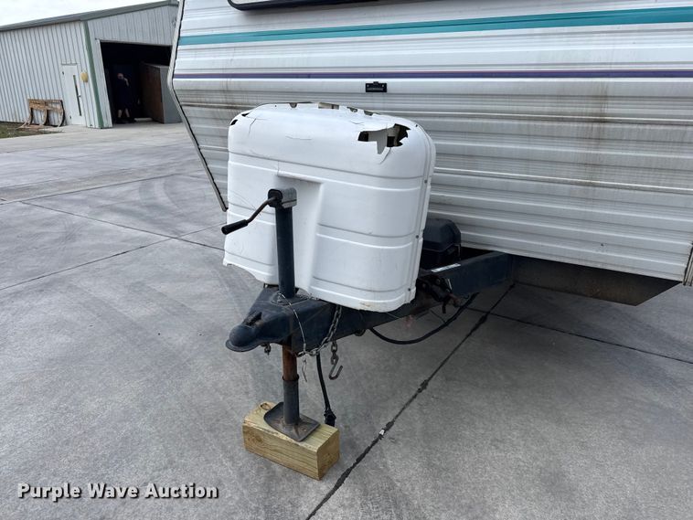 image for item ET1887 1996 MFGU camper