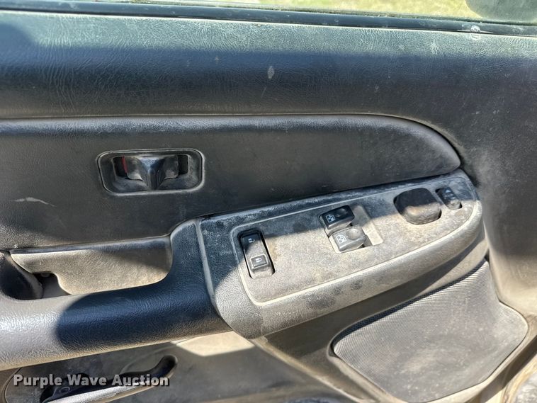 image for item ET1914 2006 Chevrolet Silverado 1500 Ext. Cab pickup truck