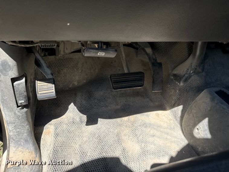image for item ET1914 2006 Chevrolet Silverado 1500 Ext. Cab pickup truck