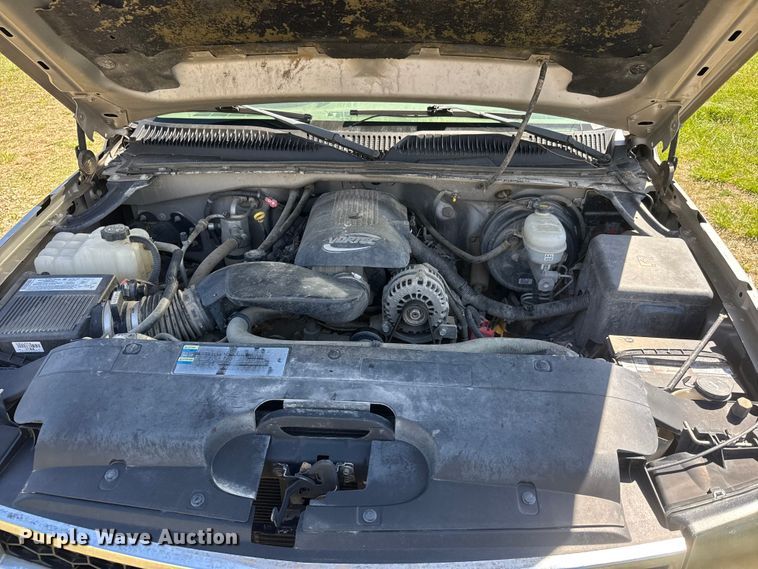 image for item ET1914 2006 Chevrolet Silverado 1500 Ext. Cab pickup truck