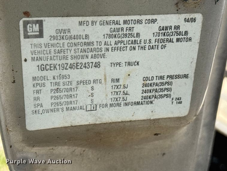 image for item ET1914 2006 Chevrolet Silverado 1500 Ext. Cab pickup truck