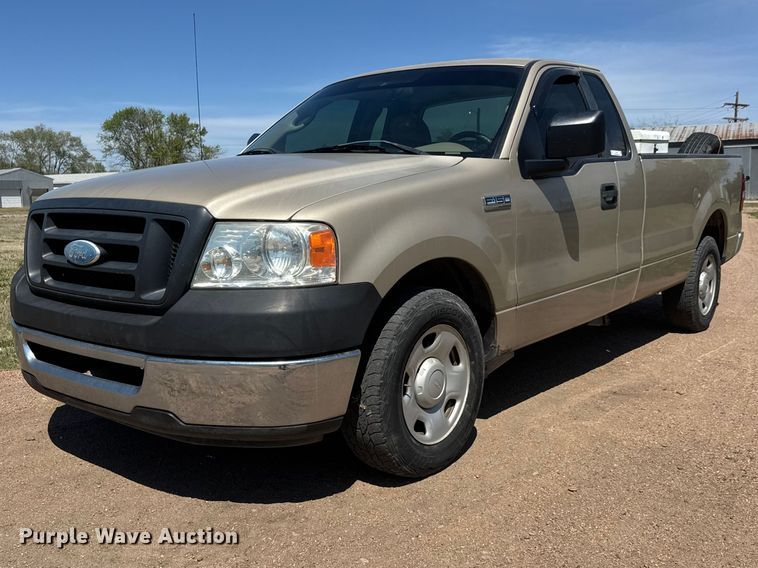 image for item ET1915 2007 Ford F150 pickup truck