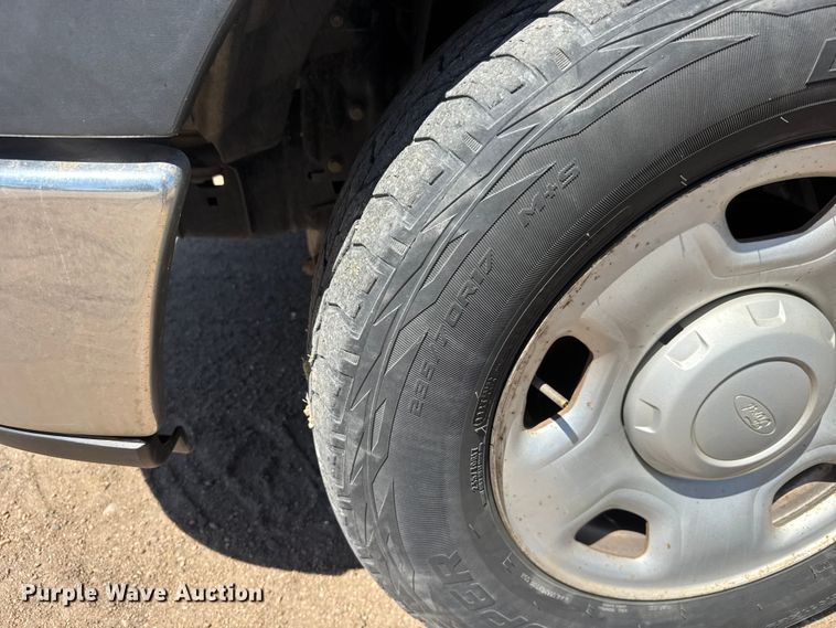 image for item ET1915 2007 Ford F150 pickup truck