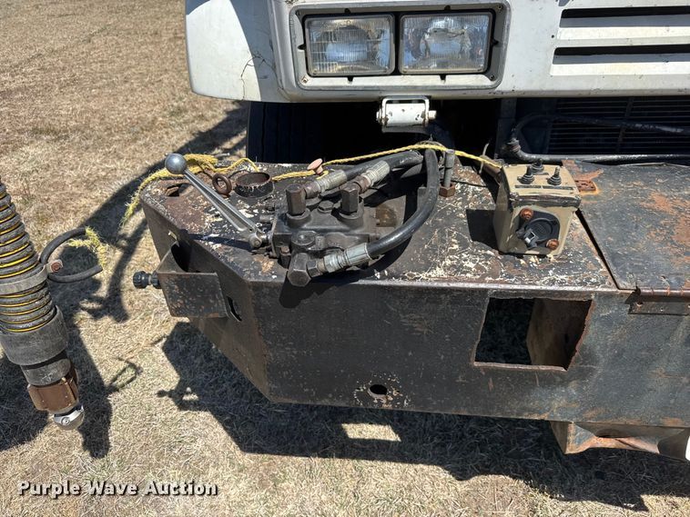 image for item ET1916 1984 GMC Top Kick sewer jetter truck