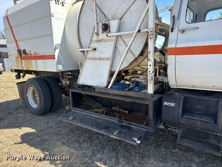 image for item ET1916 1984 GMC Top Kick sewer jetter truck