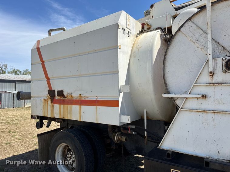 image for item ET1916 1984 GMC Top Kick sewer jetter truck