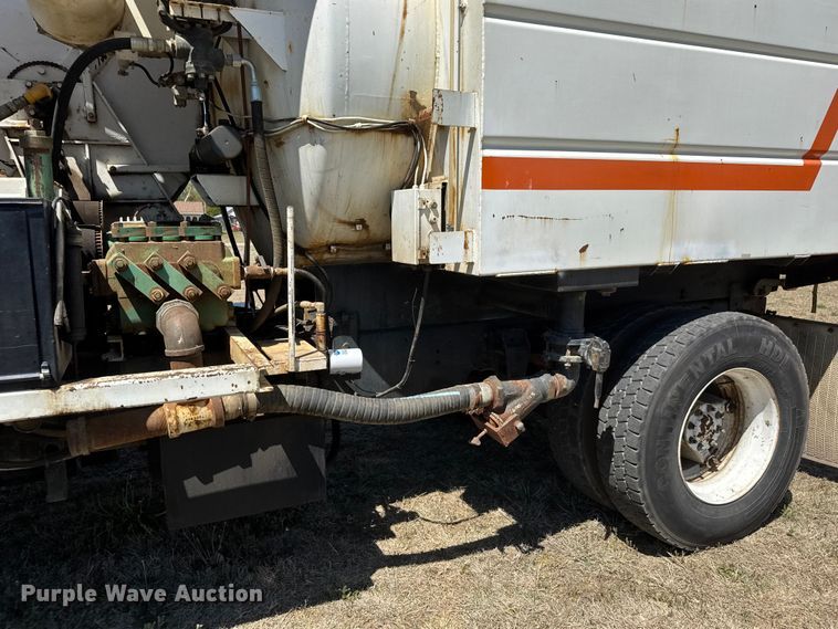 image for item ET1916 1984 GMC Top Kick sewer jetter truck