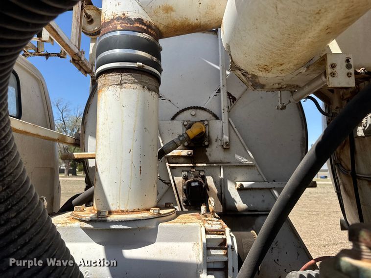 image for item ET1916 1984 GMC Top Kick sewer jetter truck