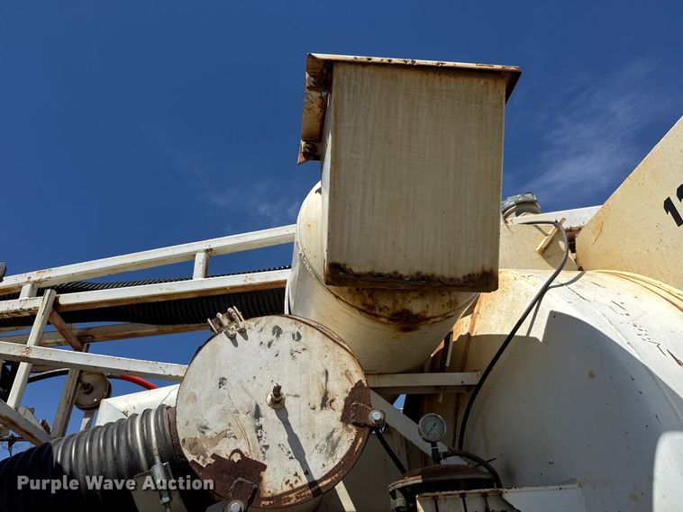 image for item ET1916 1984 GMC Top Kick sewer jetter truck