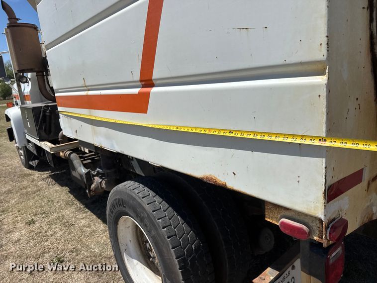 image for item ET1916 1984 GMC Top Kick sewer jetter truck