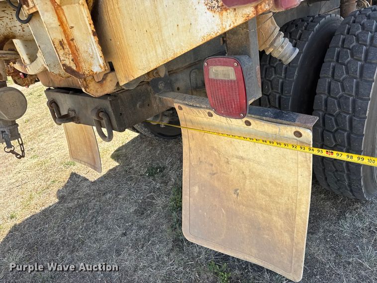 image for item ET1916 1984 GMC Top Kick sewer jetter truck