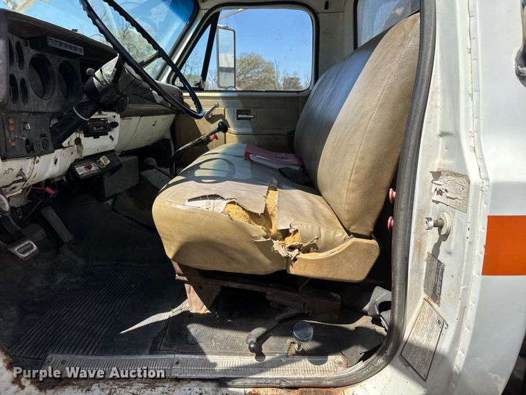 image for item ET1916 1984 GMC Top Kick sewer jetter truck